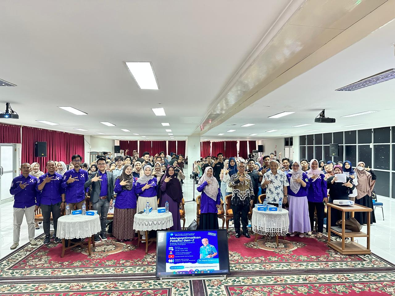 Kegiatan Bersama Dr. Aqua Dwipayana