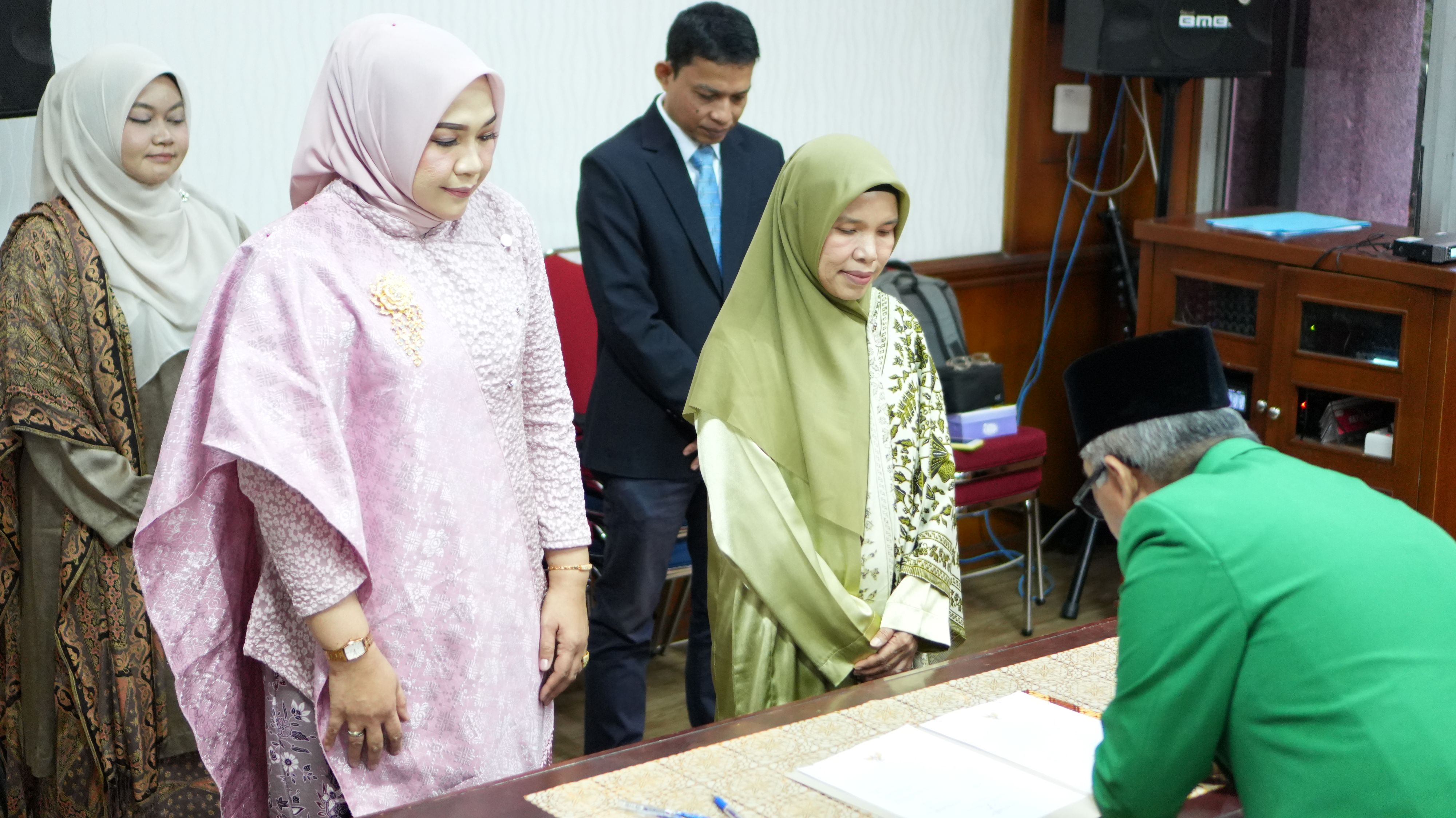 Pelantikan Kadep-Sekdep Ilmu Komunikasi